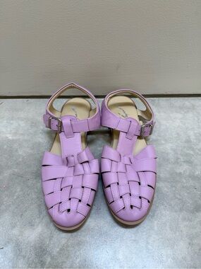 Lilac leather fisherman sandals